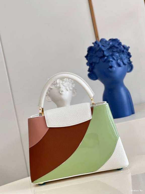 LOUIS CAPUCINES VUITTON BB 0816